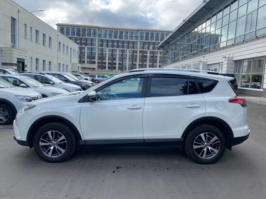 Toyota RAV4 2017