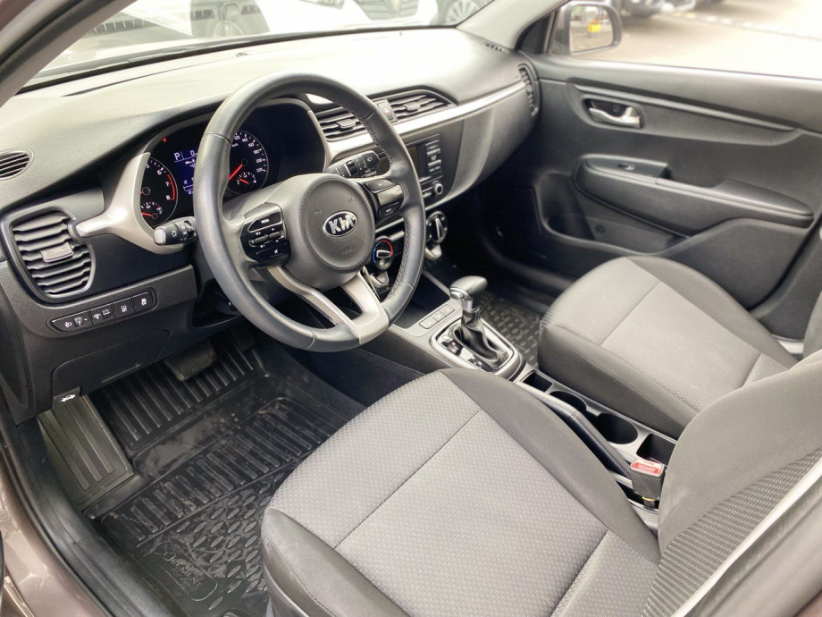 KIA Rio X-Line 2020
