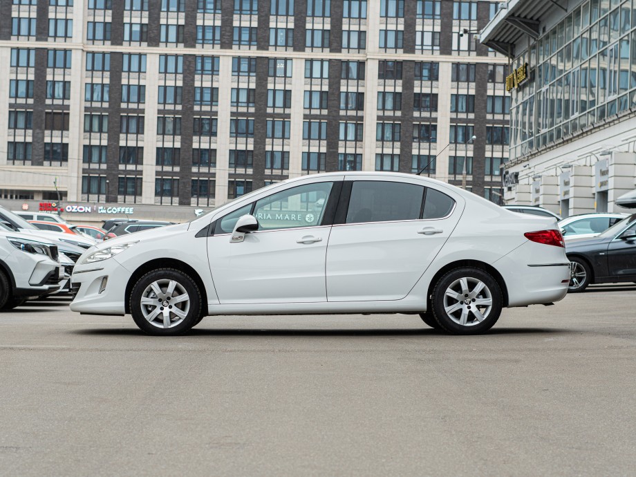 Peugeot 408 2012