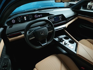 Changan UNI-V Люкс 1.5 AMT