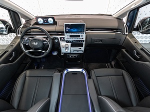 Hyundai Staria Premium 2.2 AT