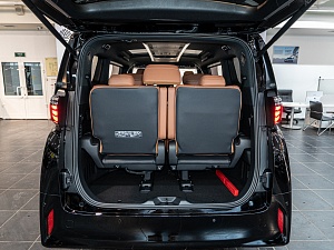 Toyota Alphard Executive Lounge 2.5 CVT