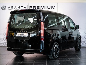 Hyundai Staria Premium 2.2 AT