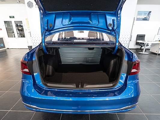 Jetta VA3 Enjoyment 1.5 AT Blue
