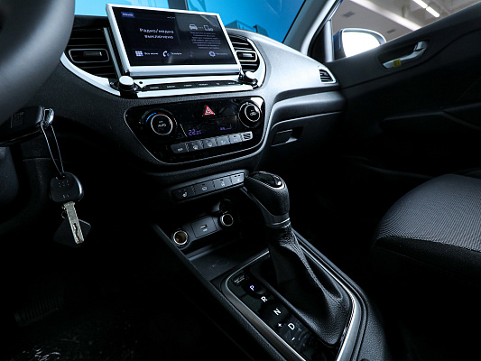 Hyundai Solaris Elegance blue