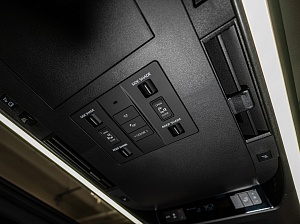 Toyota Alphard Executive Lounge 2.5 CVT