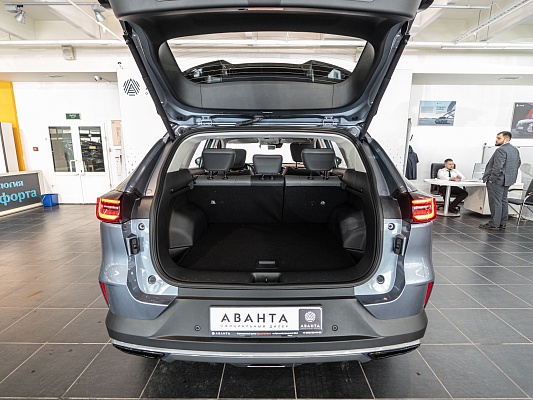 Dongfeng Huge Executive 1.5 AMT Silver Black