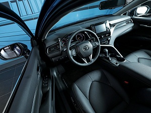 Toyota Camry Классик 2.0 CVT