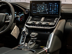 Toyota Land Cruiser 300 ZX (7 мест) 3.4 AT