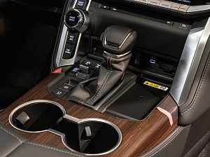 Toyota Land Cruiser 300 VX+ (7 мест) 3.4 AT