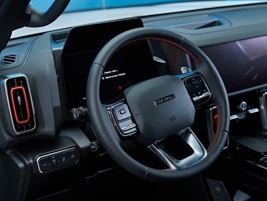 Haval Dargo X Premium 2.0 AMT White 1