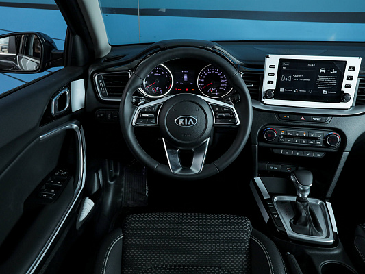 Kia Ceed SW  Black Prestige 1.6 AT 128 л.c. авт. бензин