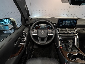 Toyota Land Cruiser 300 VX+ (7 мест) 3.4 AT